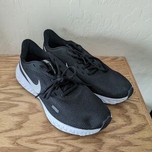 Nike Revolution Running Shoes